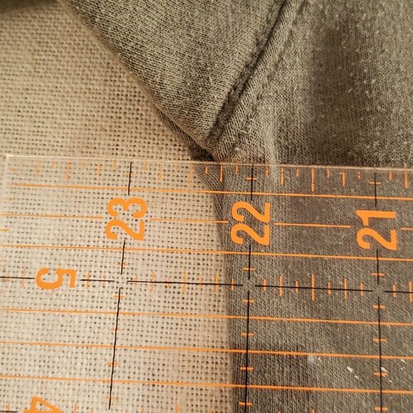 Wild Fable Hoodie Womens M Olive Green Cropped Sweatshirt Boxy Minimalist - Picture 4 of 5